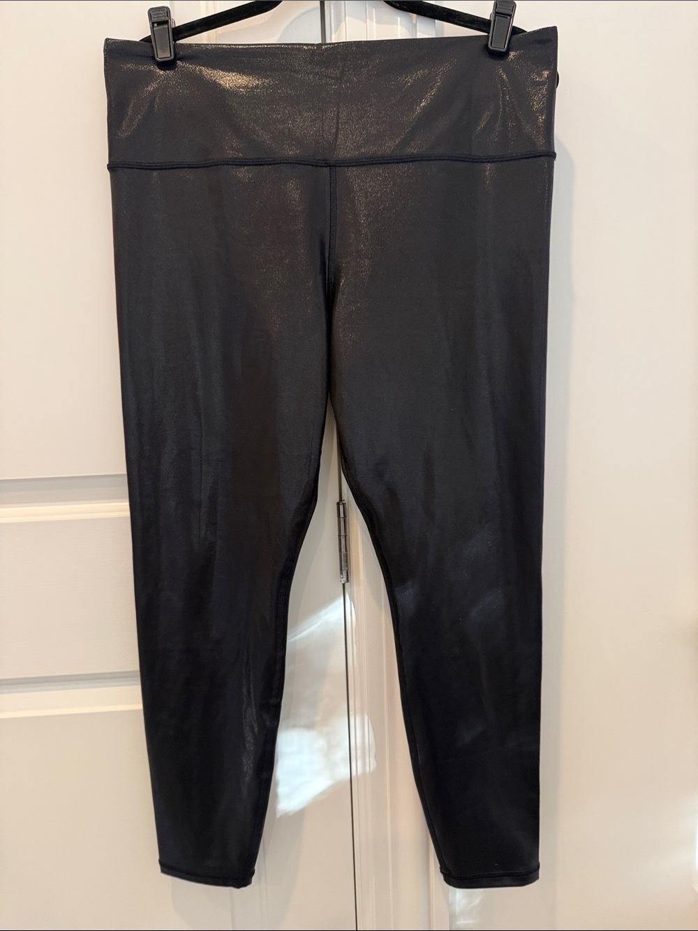 Athleta Elation Shine Tight in Black Foil Size XL